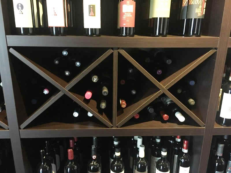 Espositore a X per cantina vini in legno colore Wengè